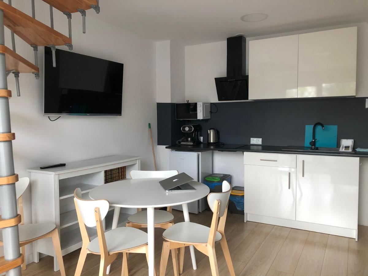 Apartamenty "Naletniej" Przy Morzu Лазы Экстерьер фото